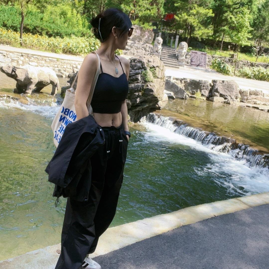 @丽
