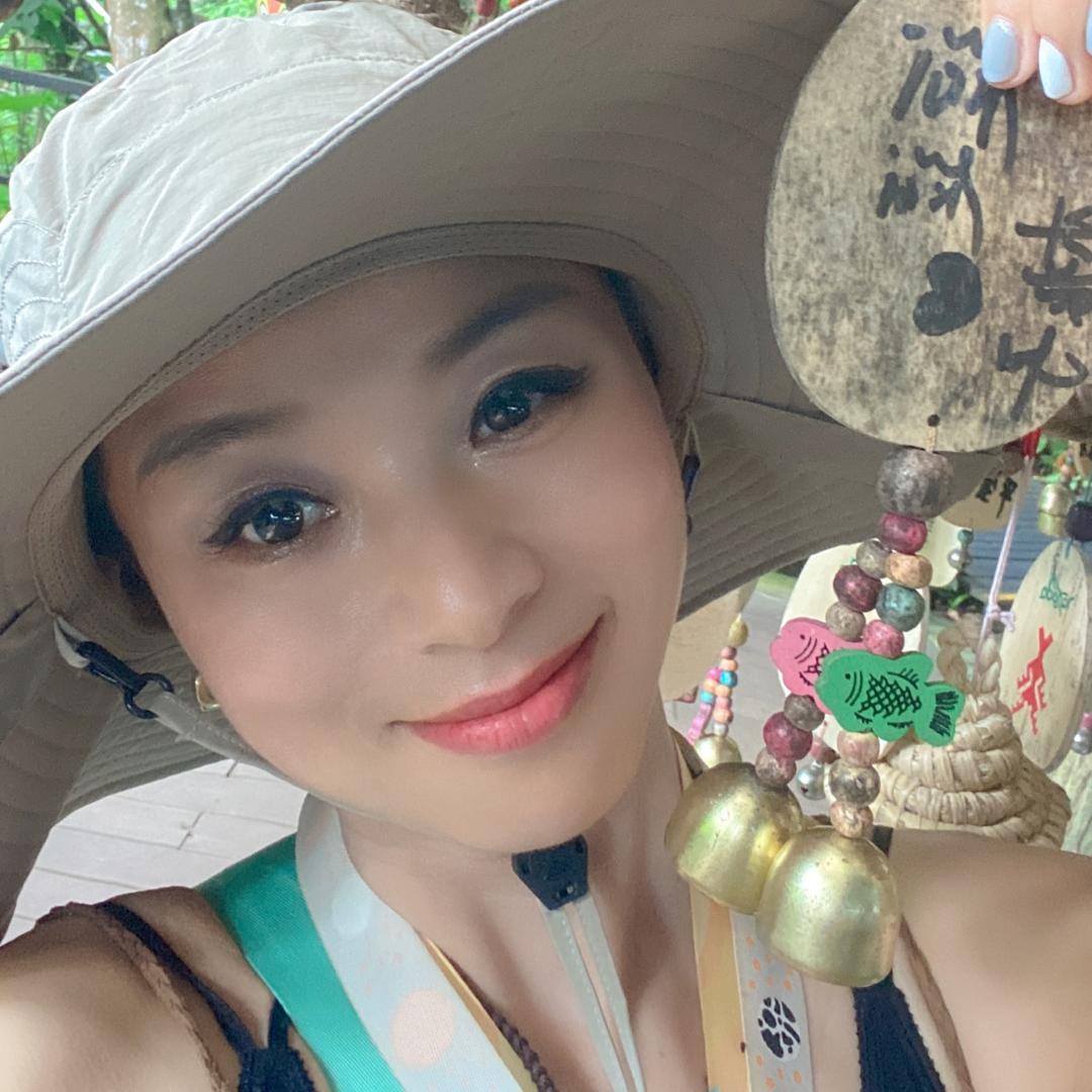 亚丽小姐姐