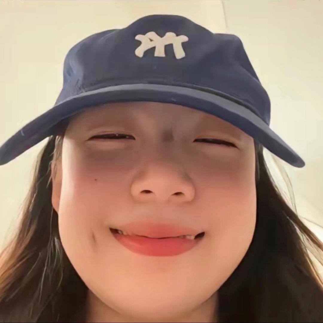 Cr