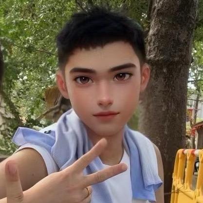 李大龙