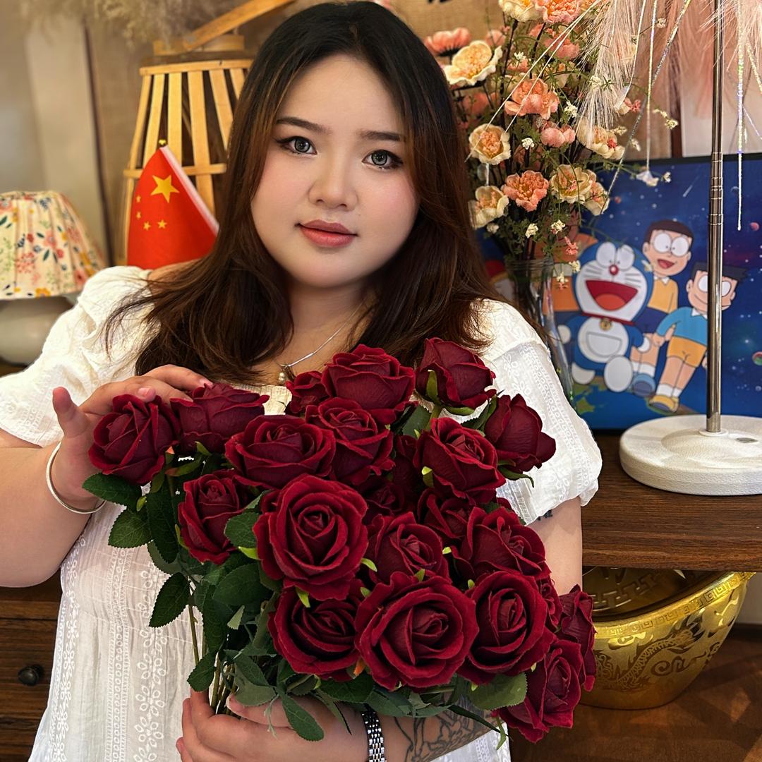 腼腆小美🥳