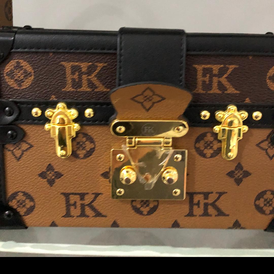 美包女包工厂店