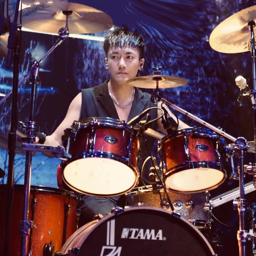 李叮当、