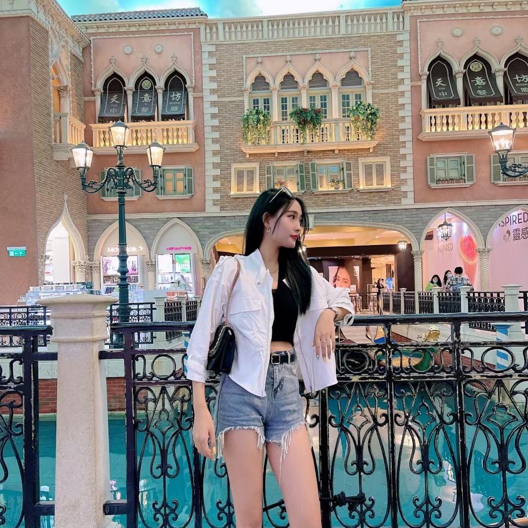 六奢微胖优选女装