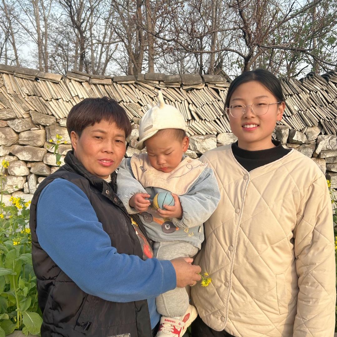 小梦一家人