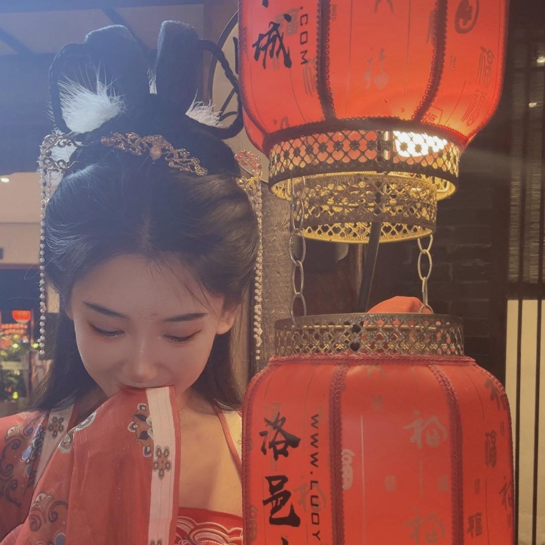 有文化的宅女💃