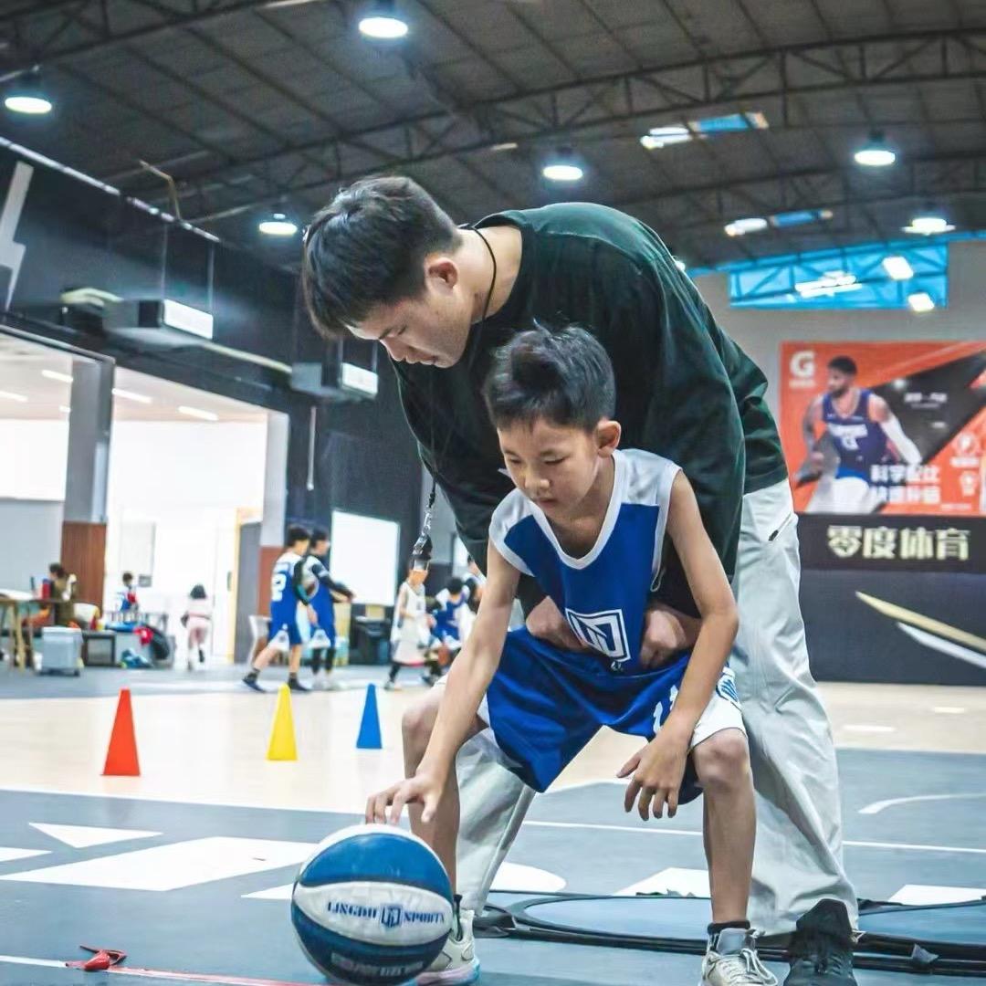 花都区少儿篮球培训基地