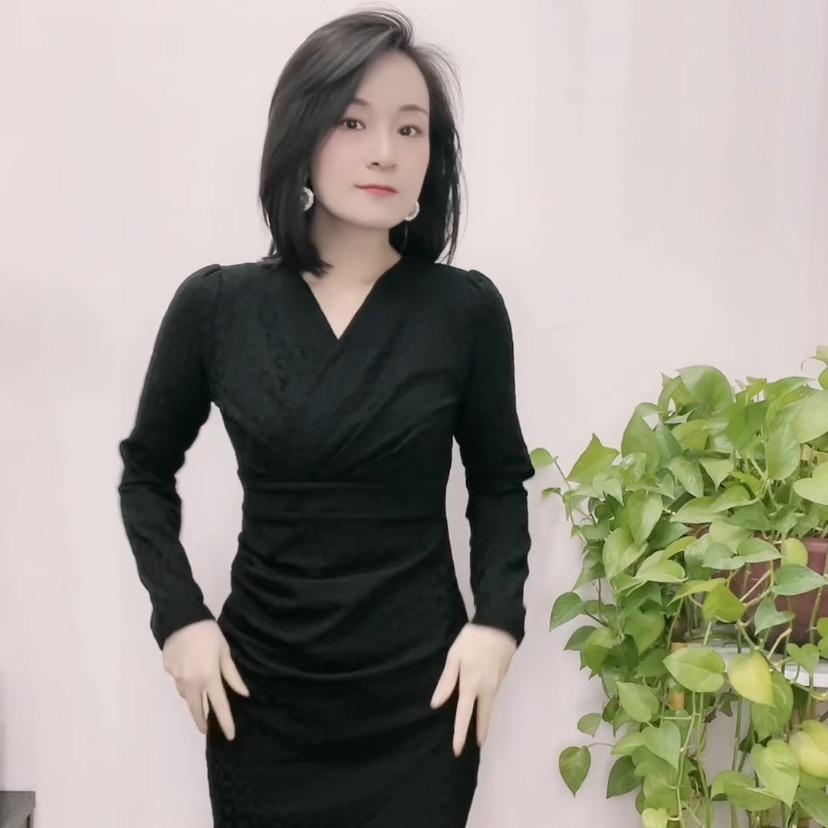 蓝嬉伊卡1