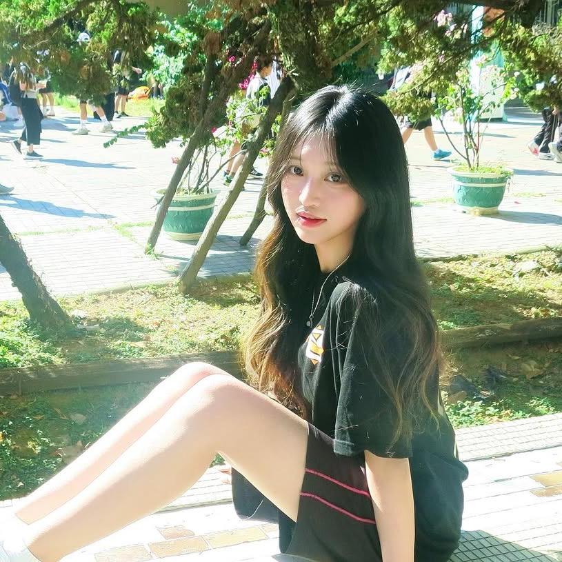 长发及腰借你上吊