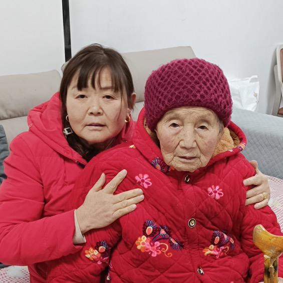 张翠英