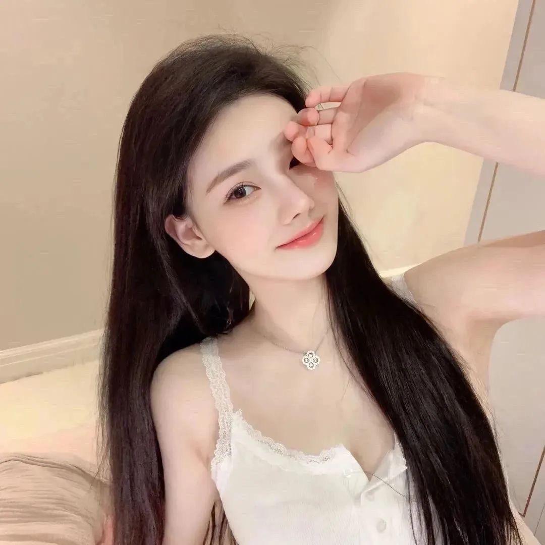 哈尼佳.