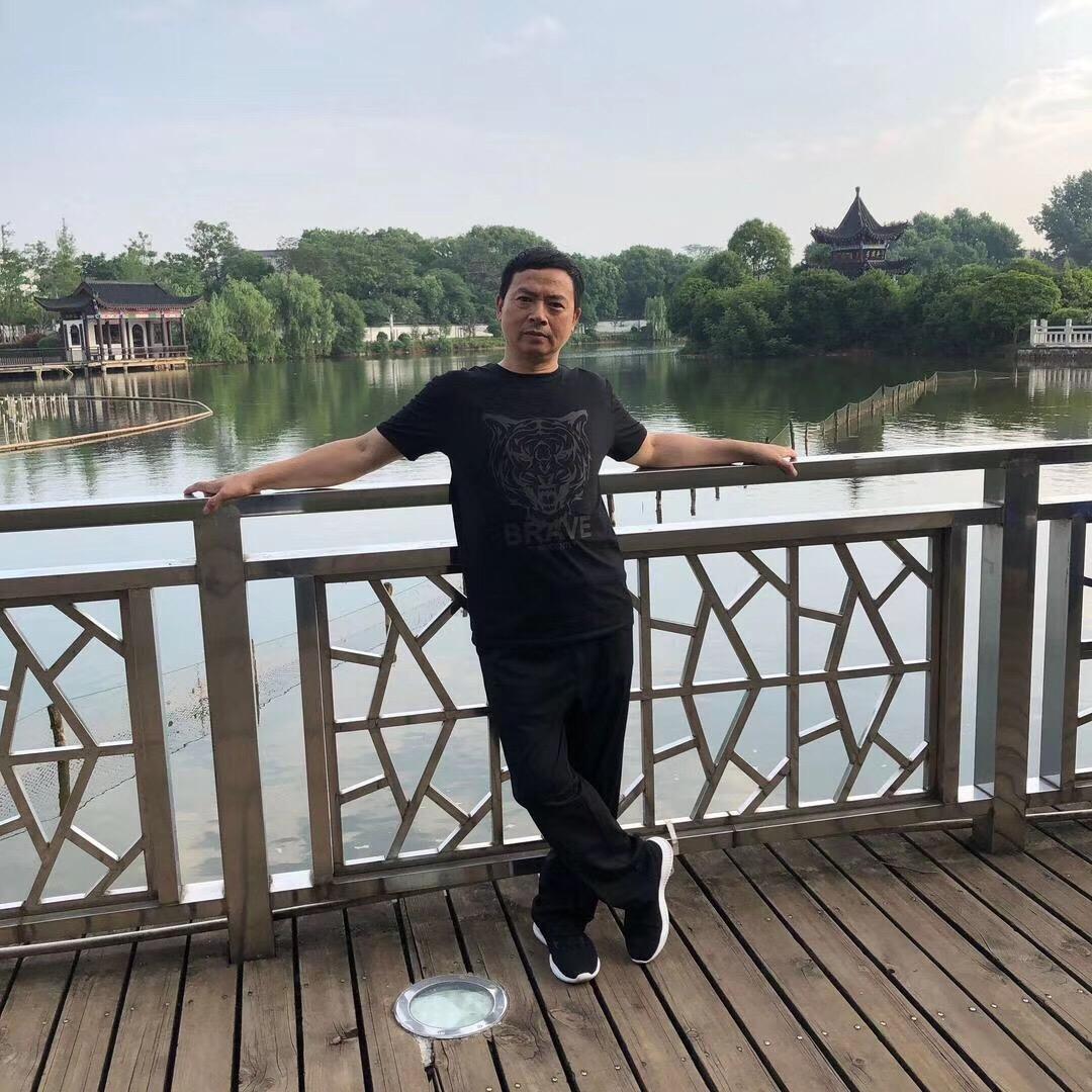 丁先生