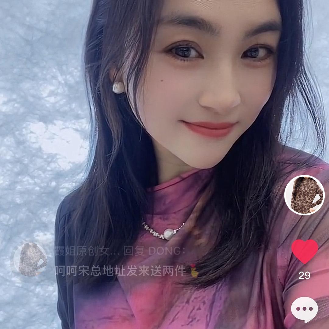 霞姐童装 女装工厂店