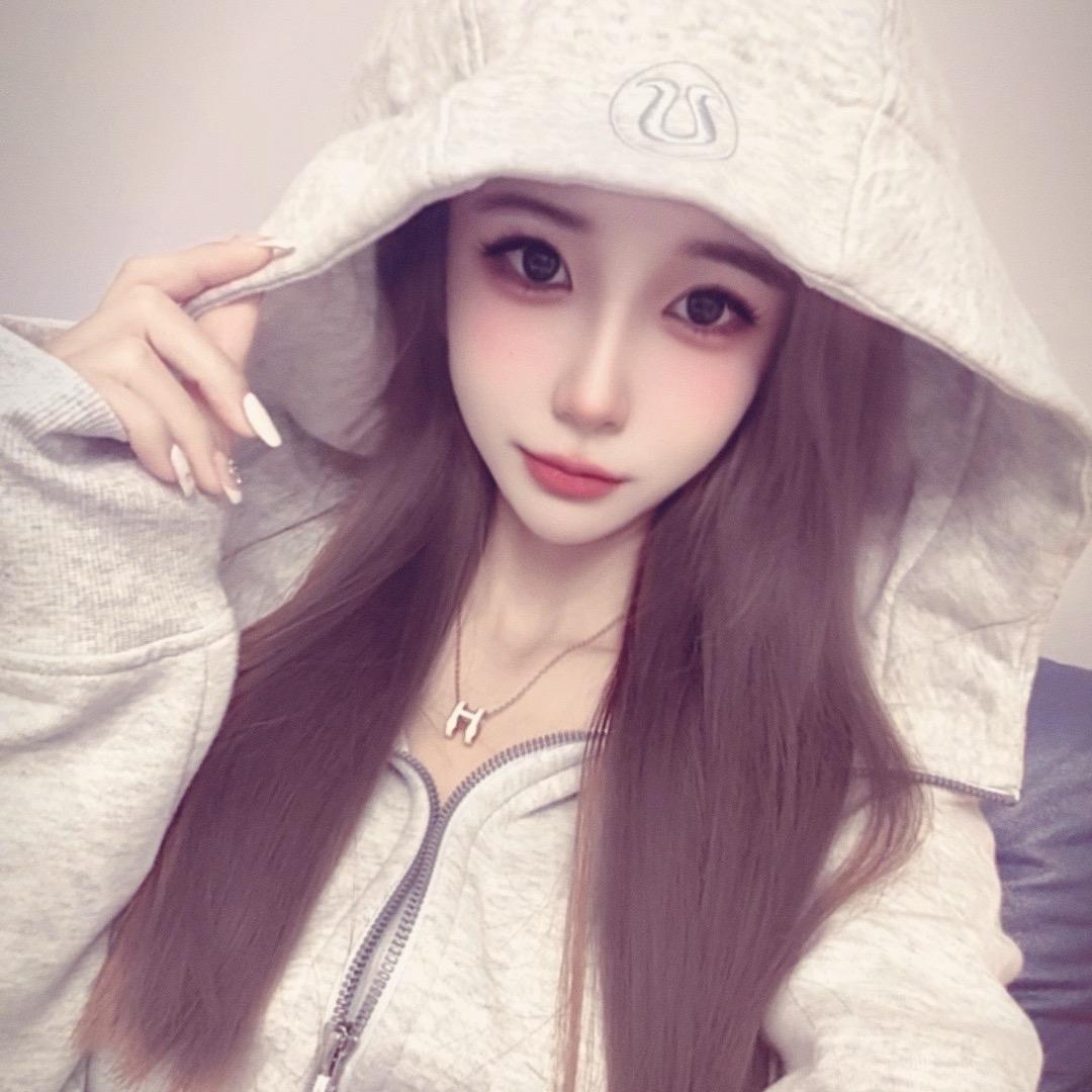 榴莲味的小仙女🧚‍♀️