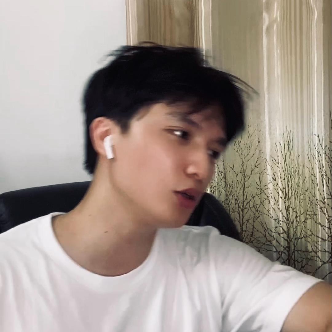 阳至穿搭日志