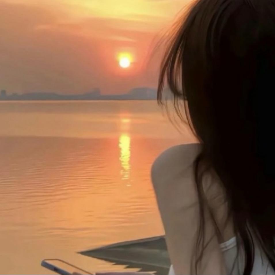 南昌吃货美少女