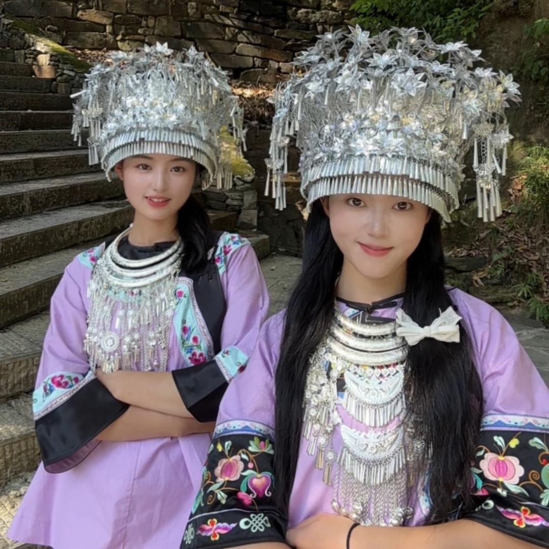 苗家得丫民族服饰（可独家定制)