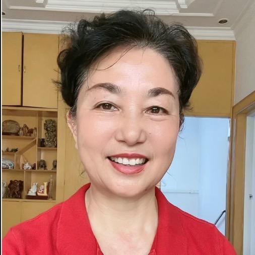 高级育婴师张阿姨