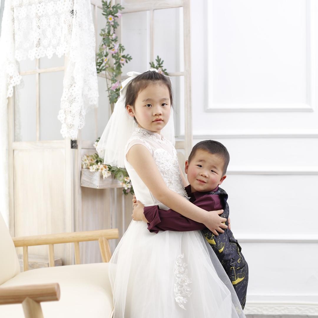 🌸朵妹与轩弟👶🏻（禁连赞🚫）