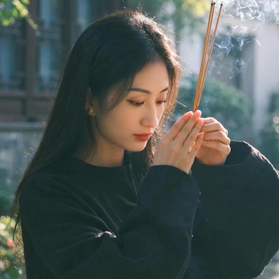 @小小的你吖
