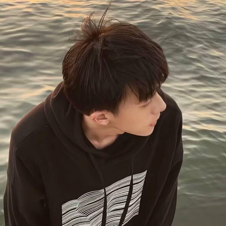 对不起丑到你了