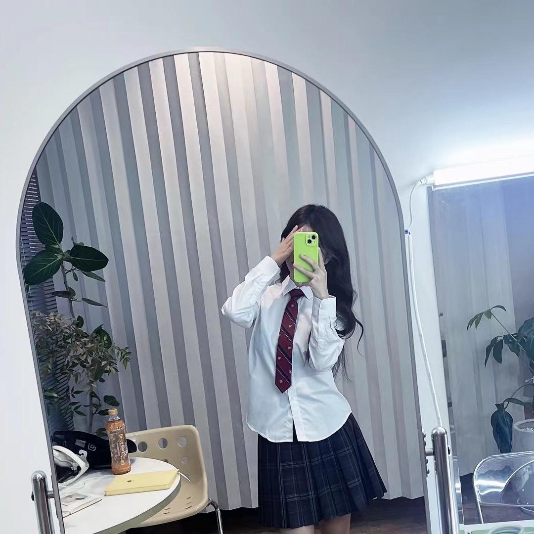 纠结女孩凰武主