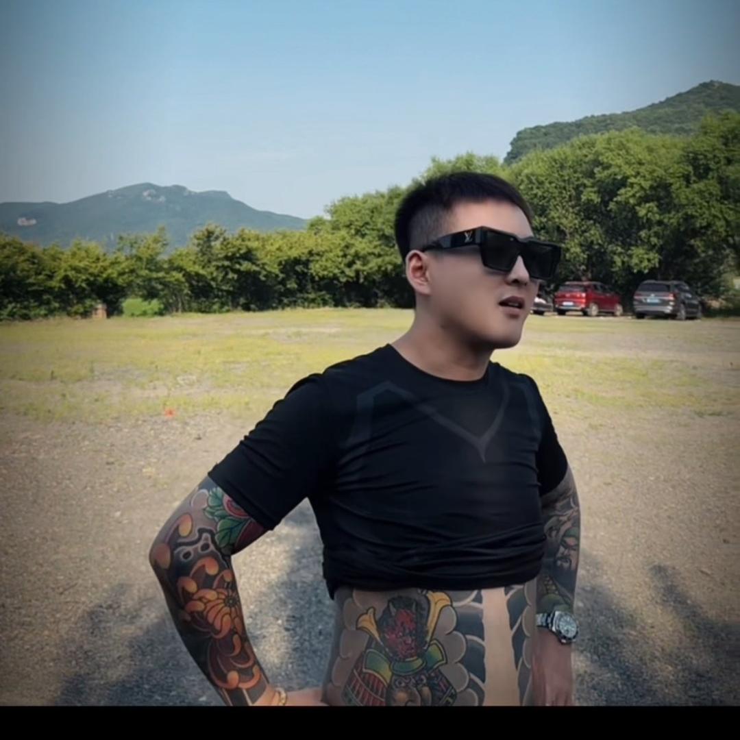 小龙在努力