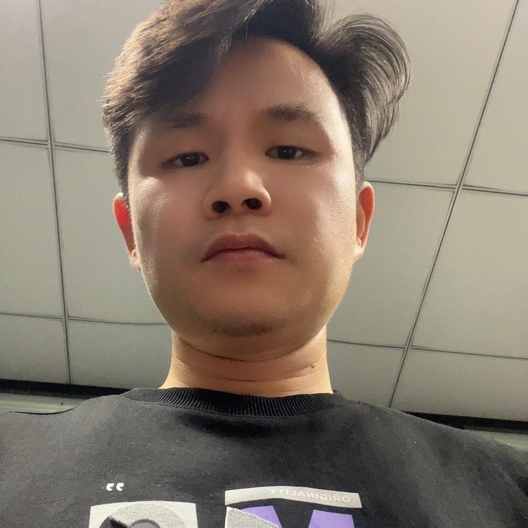 陈伟