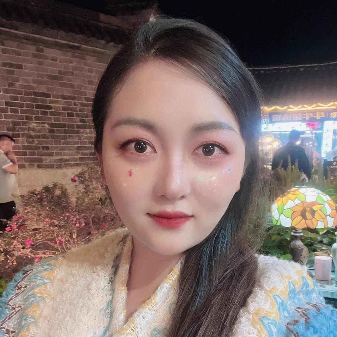 楠楠私服穿搭