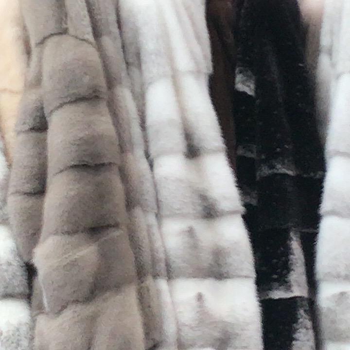 米多多水貂皮草