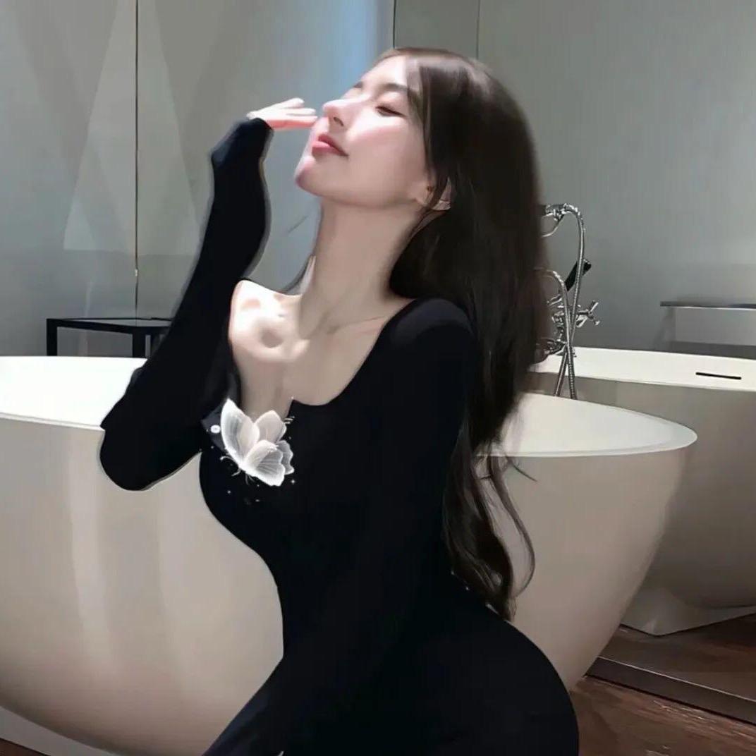 爱笑的小花花