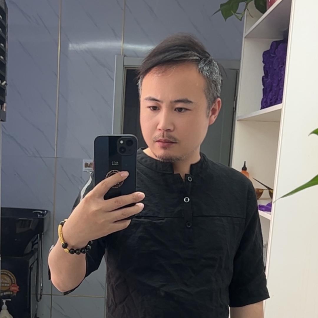 ℒᎭℯ⃝云楠⁰、