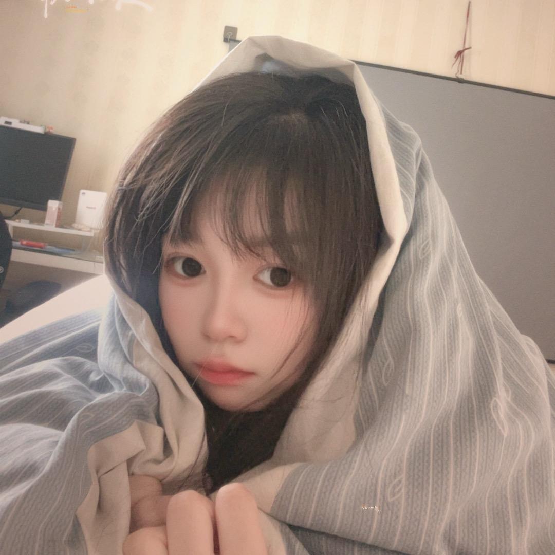 微痞女生霸气拽。