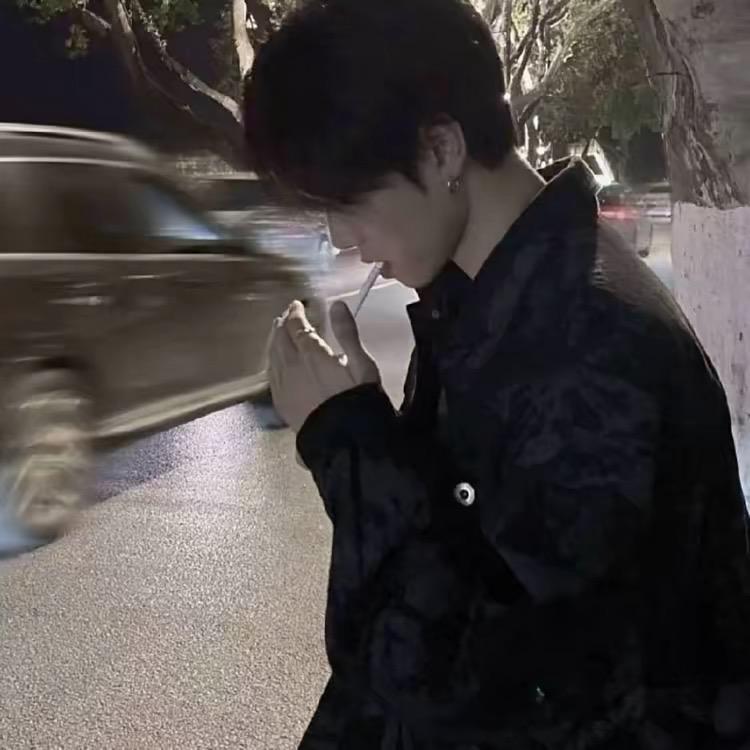 满背也会哭