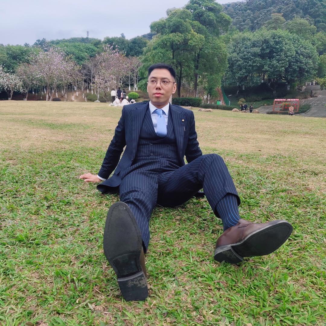 西装暴徙985先森