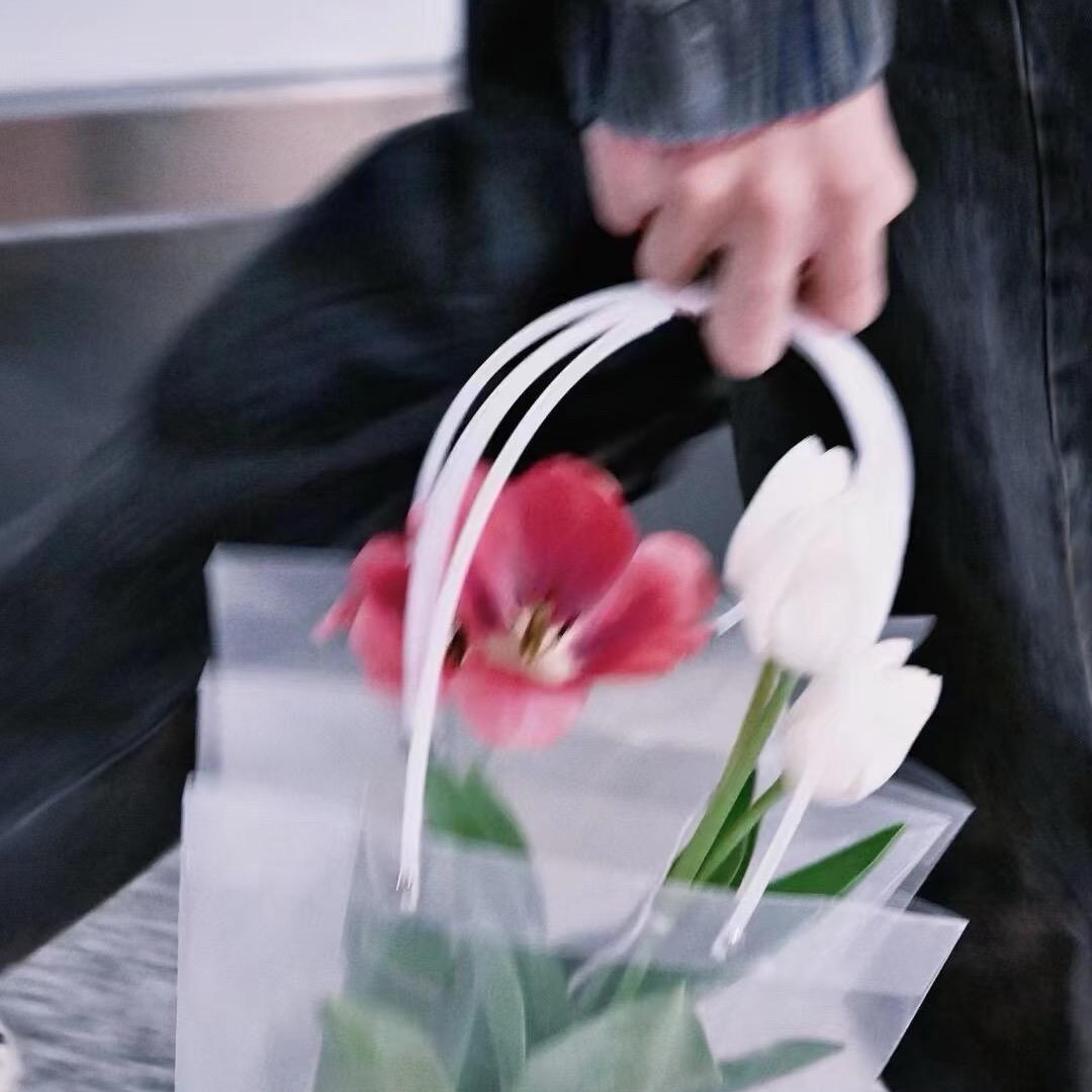 里里站起来变成了童童💜