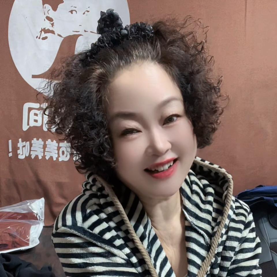 霞姐生活号（女土匪）