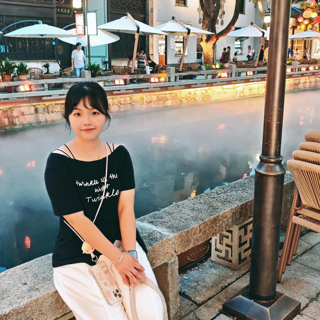 困困的小熊饼干🍪