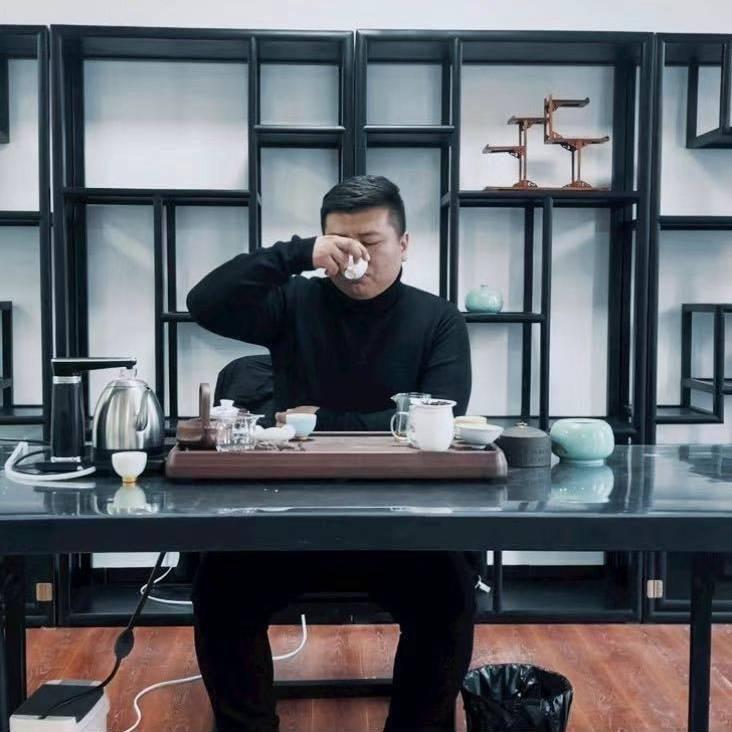 表哥的酒库