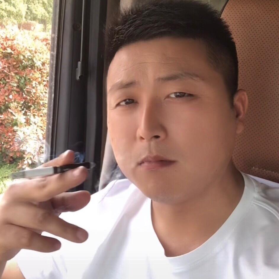 @小侯🙈