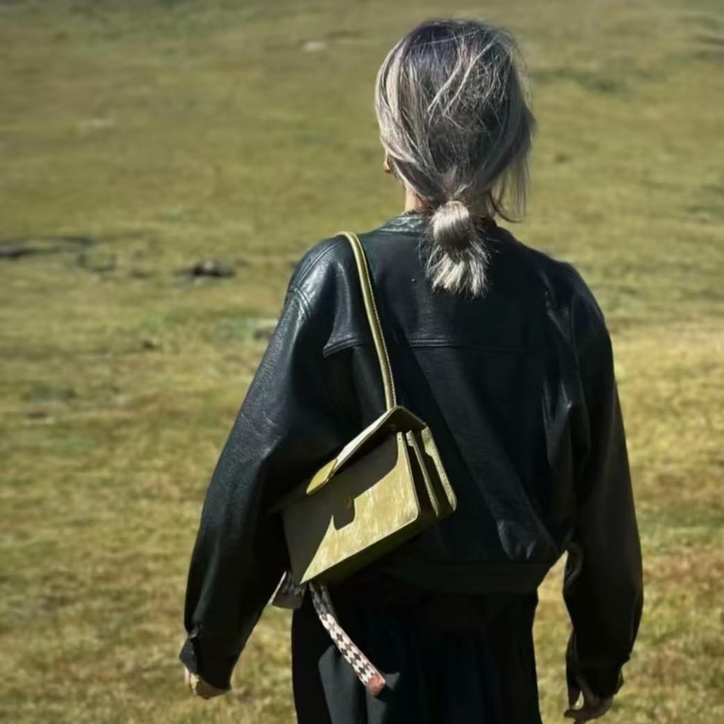 QU🕊……སྒྲོལ.🦋