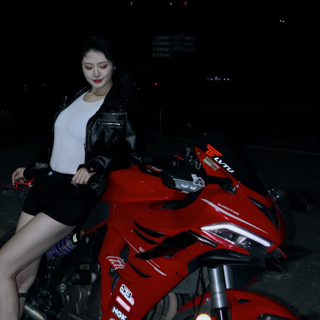 允儿聊车