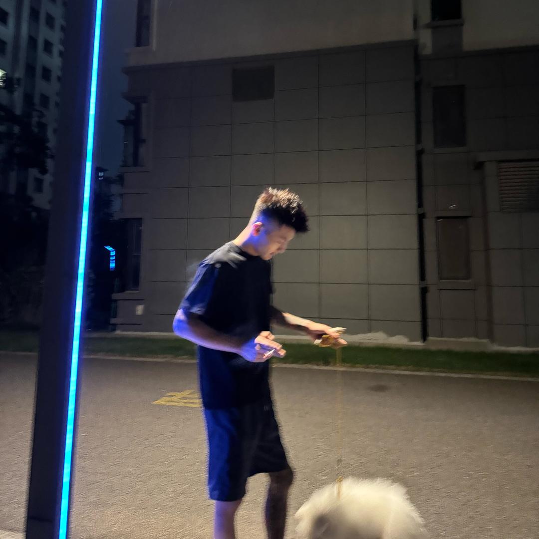 小葛.