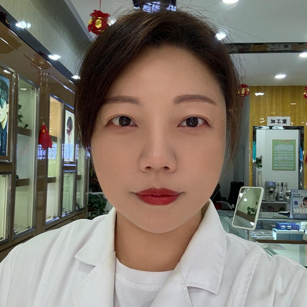 博士眼镜(潢川店)官方号