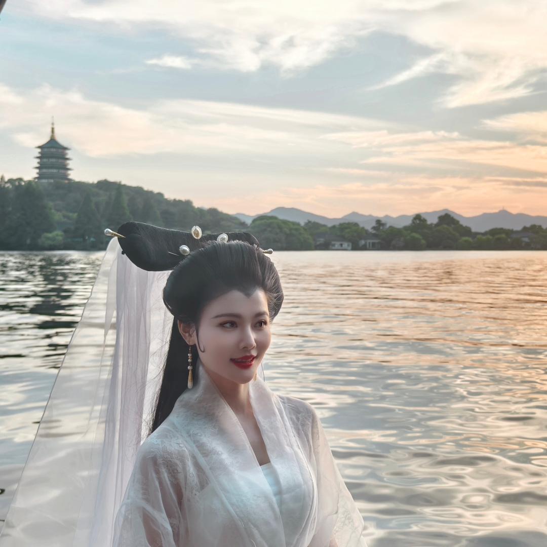 西湖白小姐