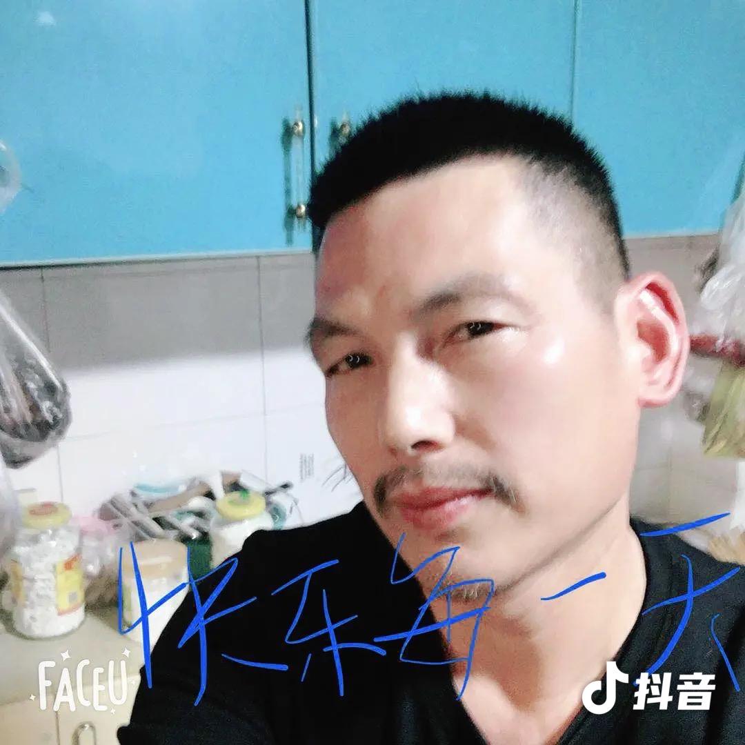 阿德地毯
