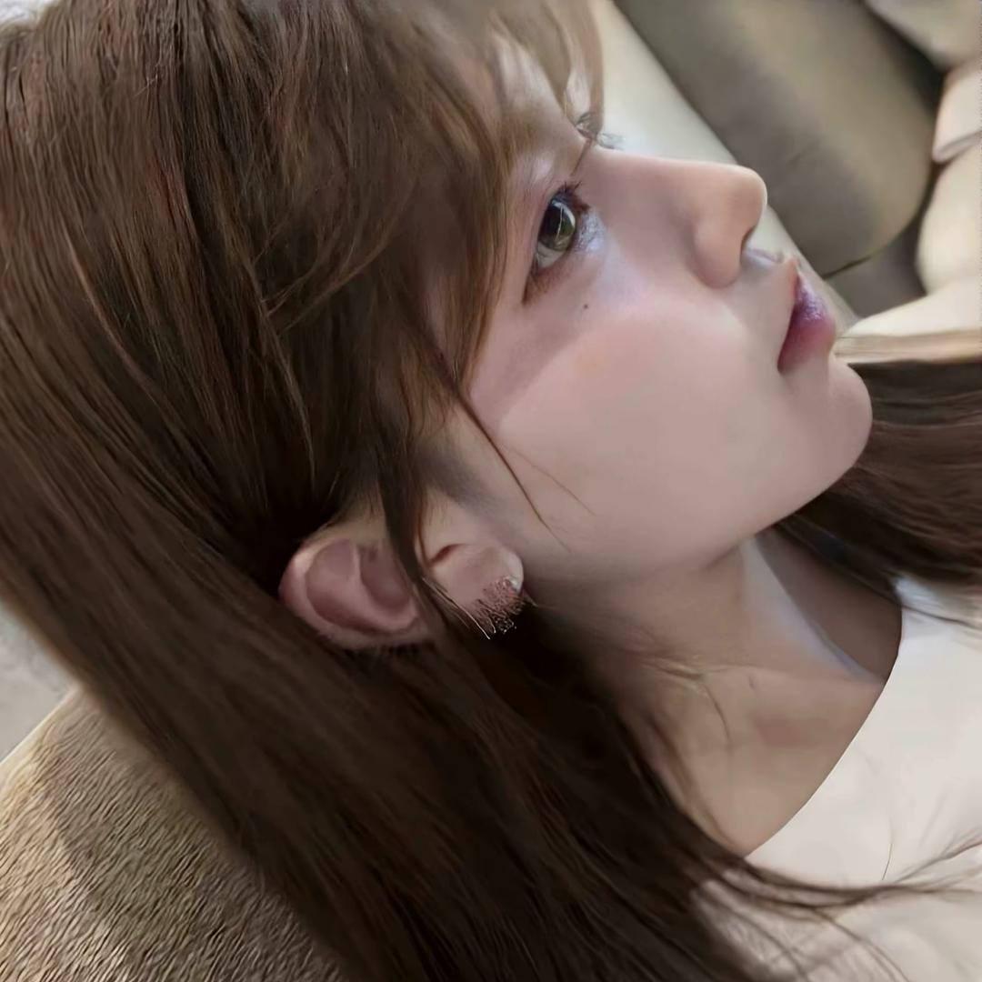 然^