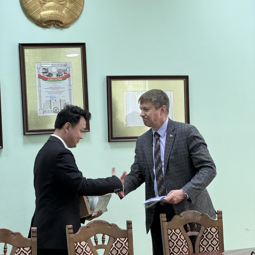 北纬熊弘骏说留学（科教文白俄吉尔吉斯）