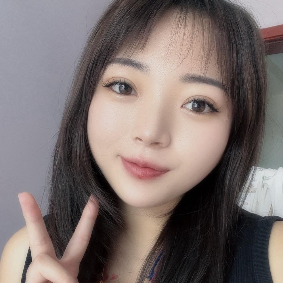 朵朵.