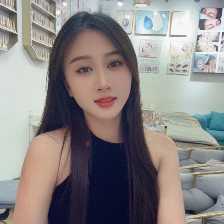 洋洋。欧奈美甲城中店